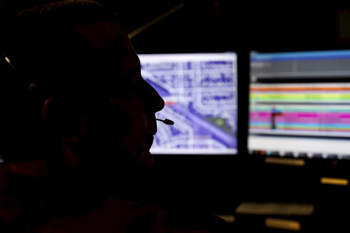 911 operator